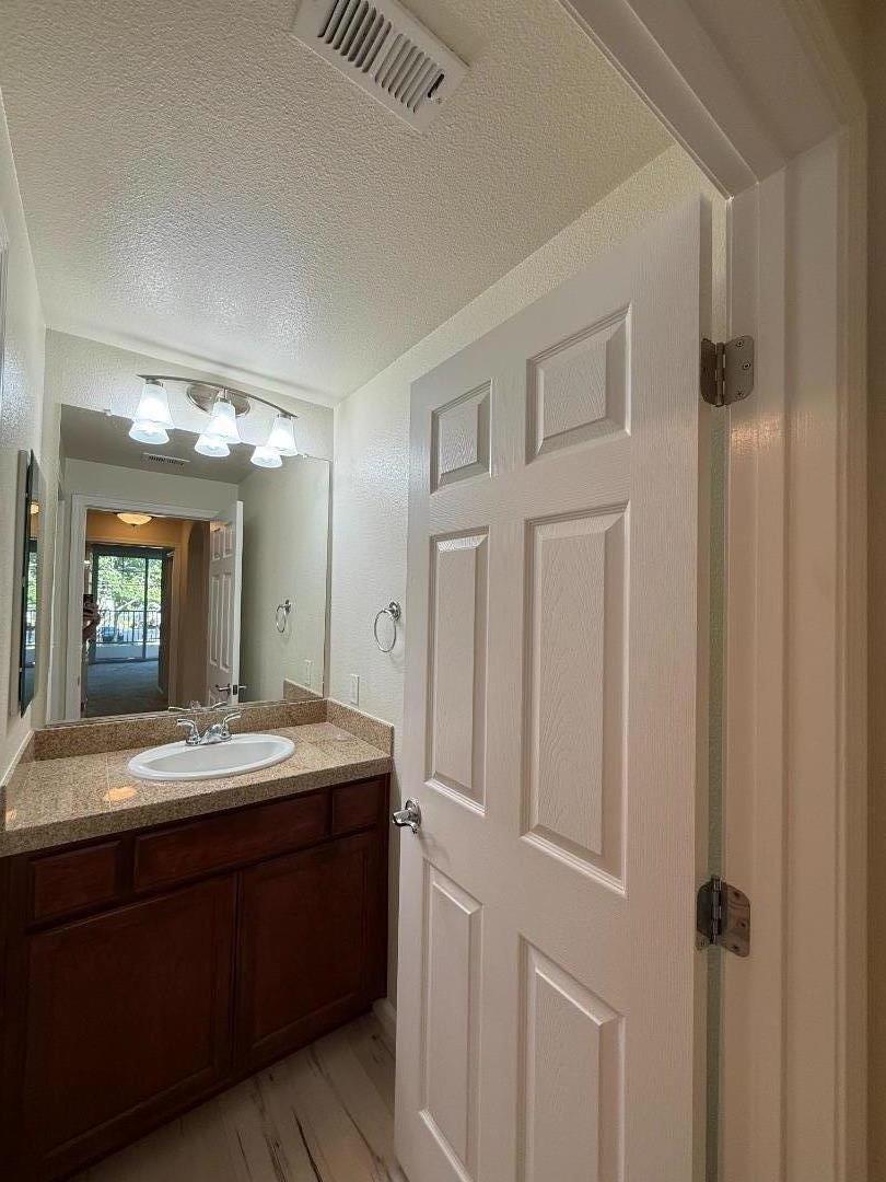 Detail Gallery Image 22 of 23 For 4171 Clarinbridge Cir, Dublin,  CA 94568 - 2 Beds | 2 Baths