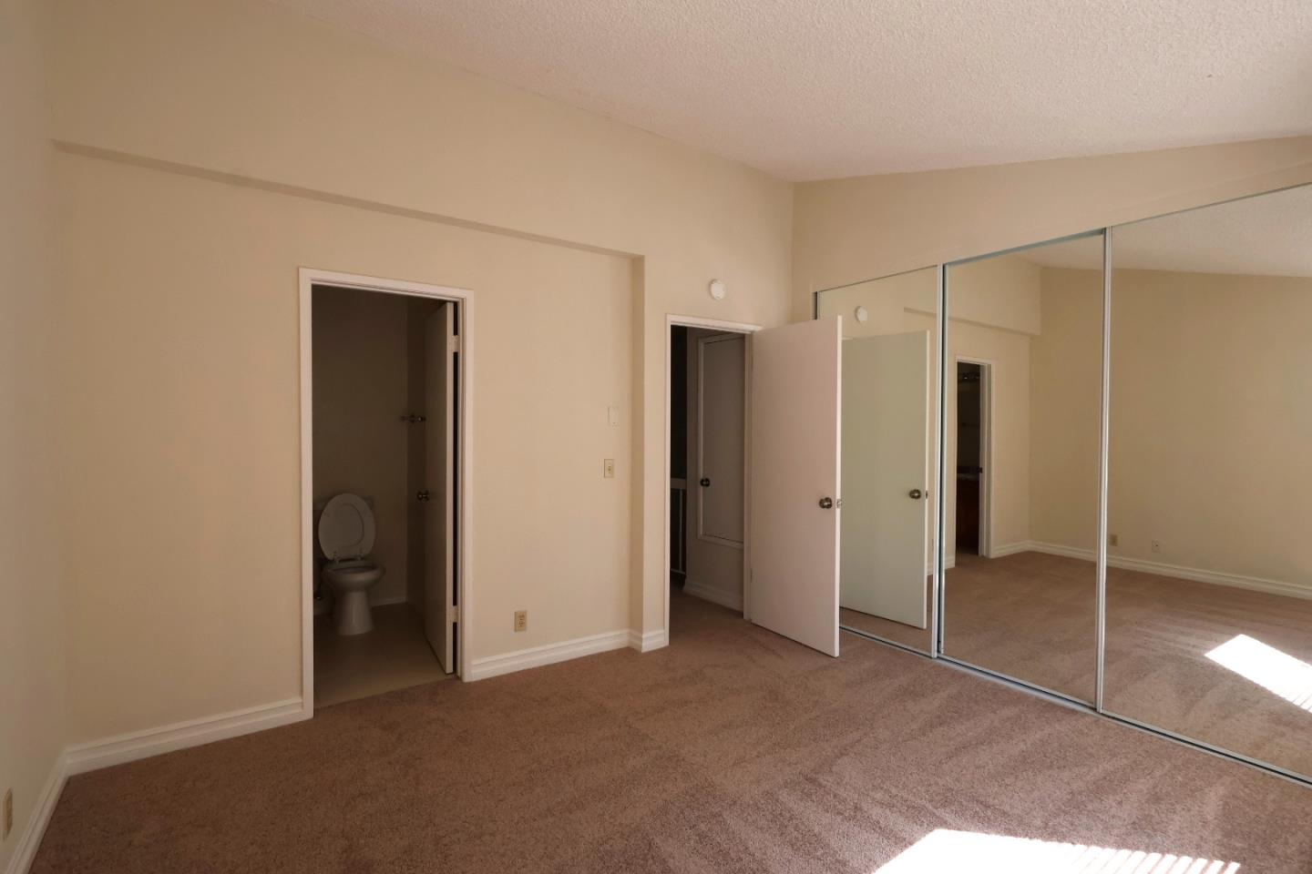 Detail Gallery Image 13 of 15 For 392 Caribe Way, San Jose,  CA 95133 - 2 Beds | 2/1 Baths