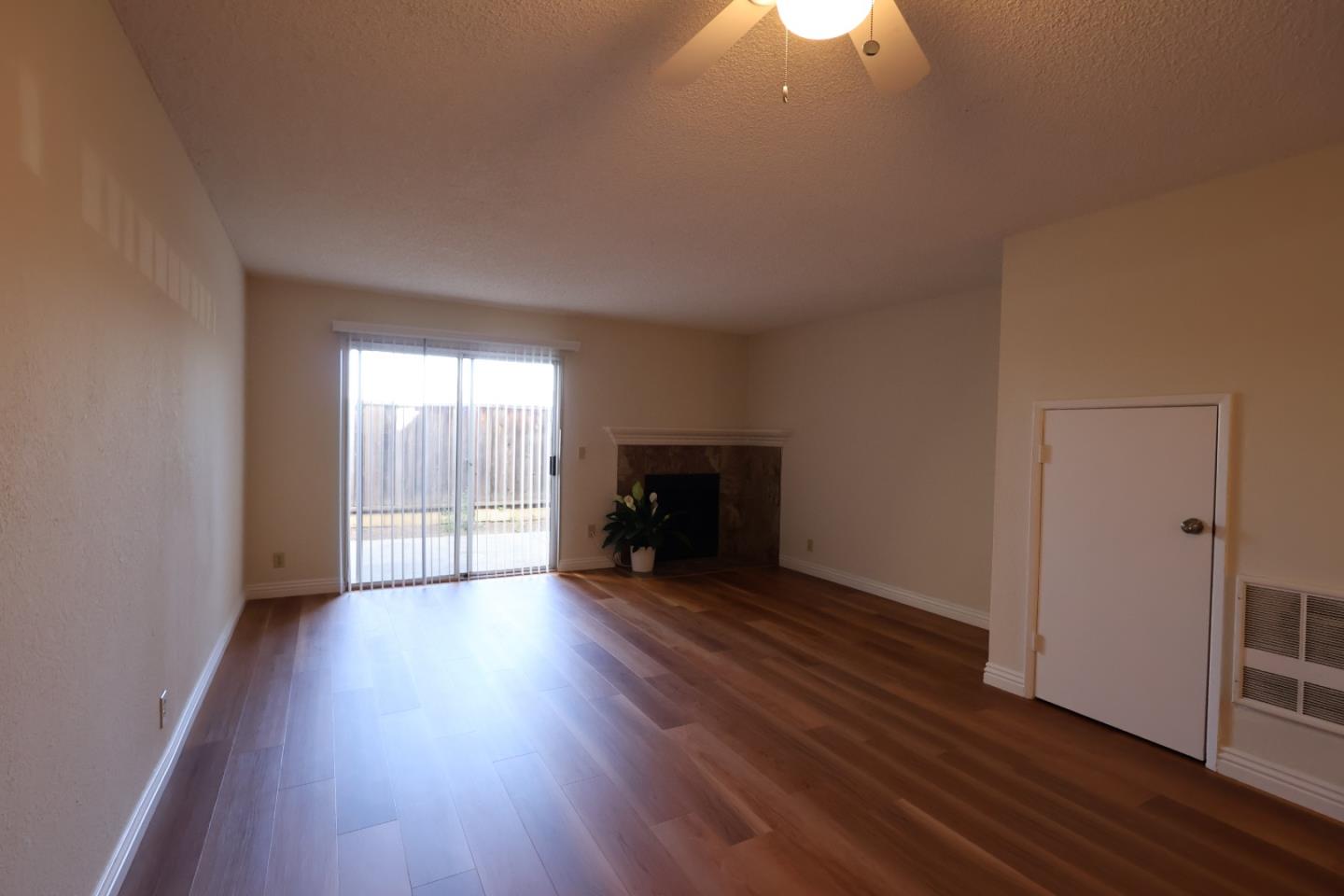 Detail Gallery Image 5 of 15 For 392 Caribe Way, San Jose,  CA 95133 - 2 Beds | 2/1 Baths