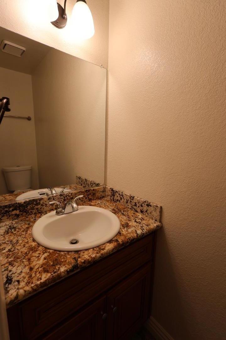Detail Gallery Image 6 of 15 For 392 Caribe Way, San Jose,  CA 95133 - 2 Beds | 2/1 Baths