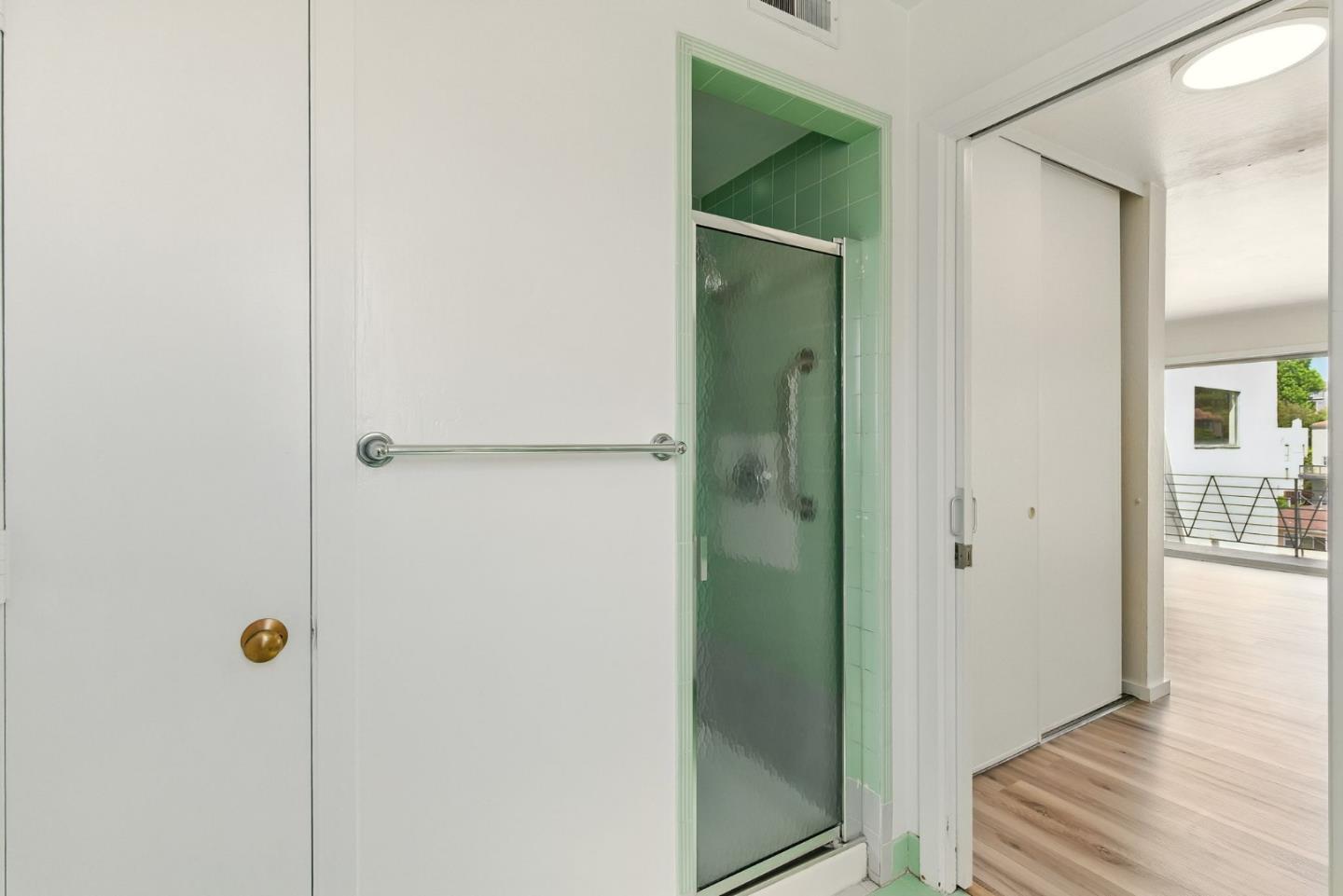 Detail Gallery Image 14 of 25 For 498 Capital St, Oakland,  CA 94610 - – Beds | – Baths