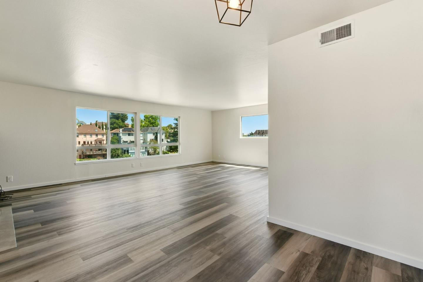 Detail Gallery Image 22 of 25 For 498 Capital St, Oakland,  CA 94610 - – Beds | – Baths