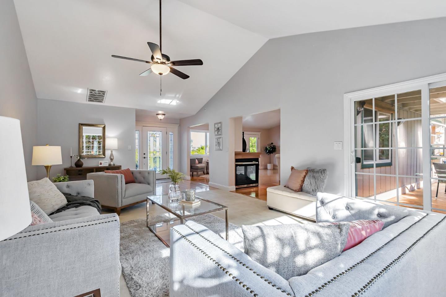 Detail Gallery Image 10 of 97 For 3449 Suncrest Ave, San Jose,  CA 95132 - 5 Beds | 2/1 Baths