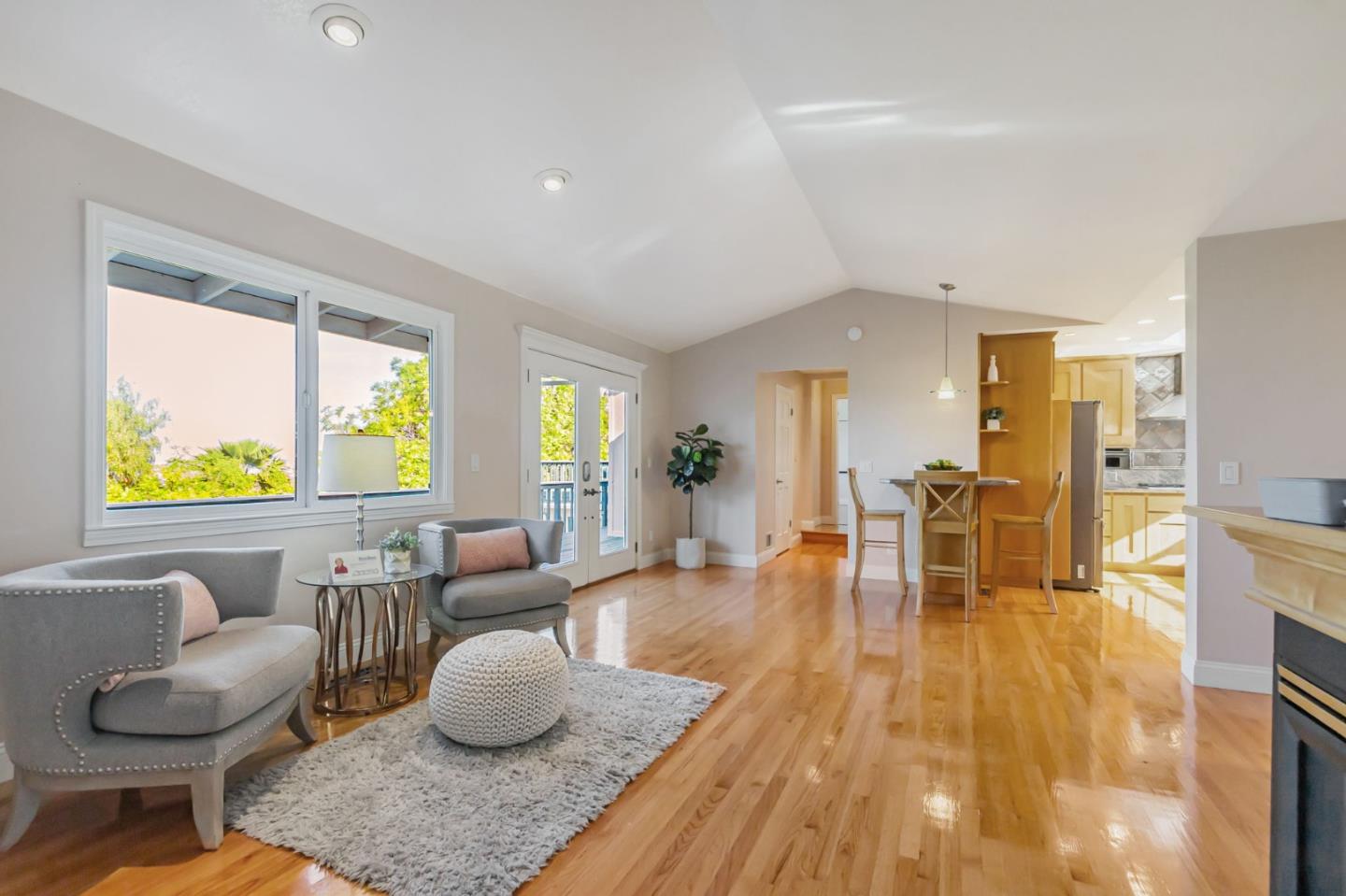 Detail Gallery Image 18 of 97 For 3449 Suncrest Ave, San Jose,  CA 95132 - 5 Beds | 2/1 Baths