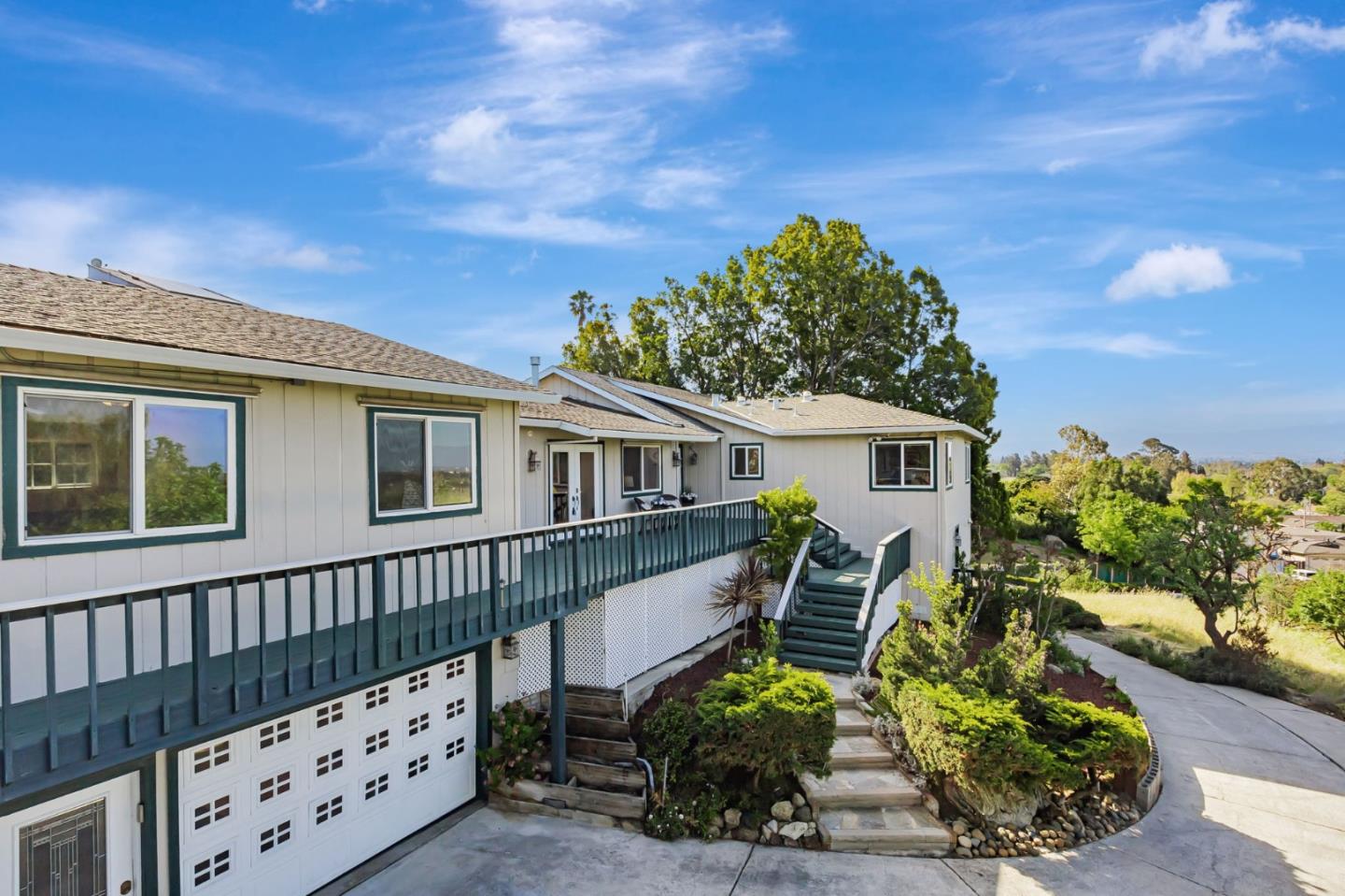 Detail Gallery Image 2 of 97 For 3449 Suncrest Ave, San Jose,  CA 95132 - 5 Beds | 2/1 Baths