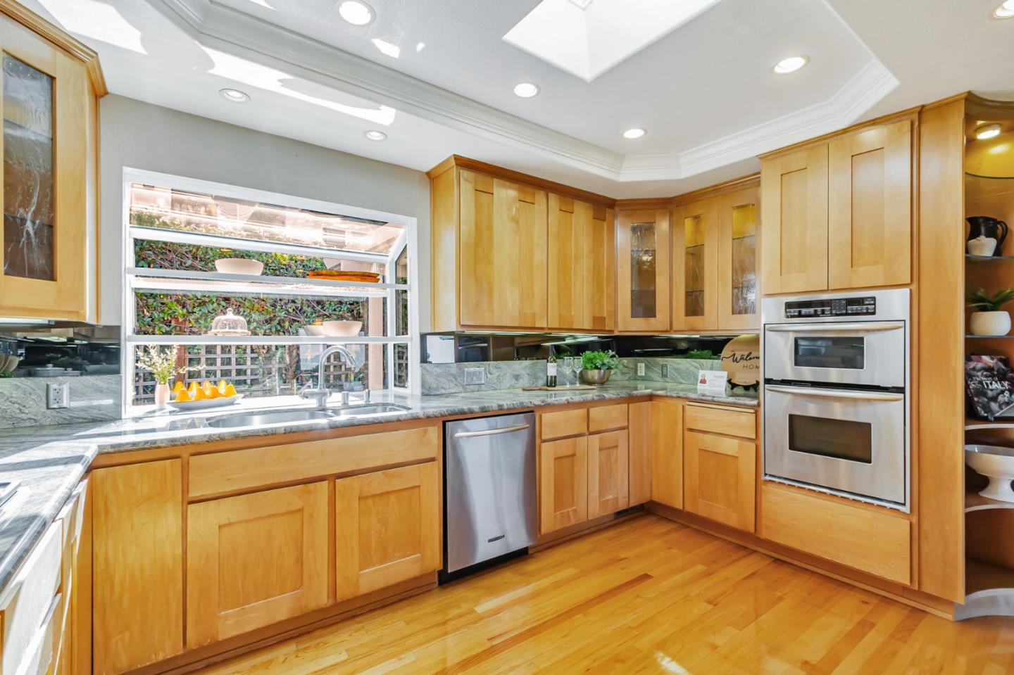 Detail Gallery Image 21 of 97 For 3449 Suncrest Ave, San Jose,  CA 95132 - 5 Beds | 2/1 Baths