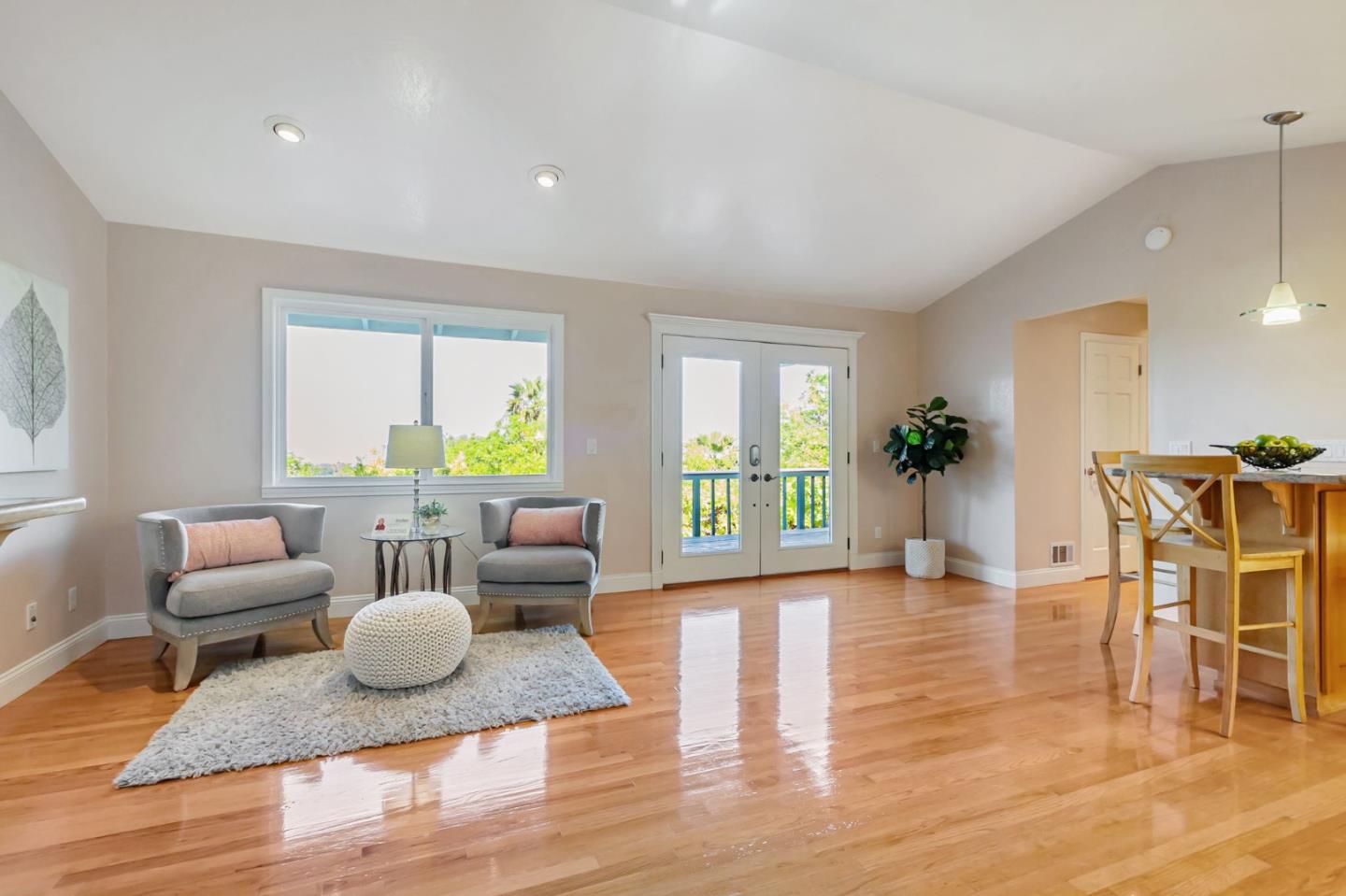 Detail Gallery Image 23 of 97 For 3449 Suncrest Ave, San Jose,  CA 95132 - 5 Beds | 2/1 Baths