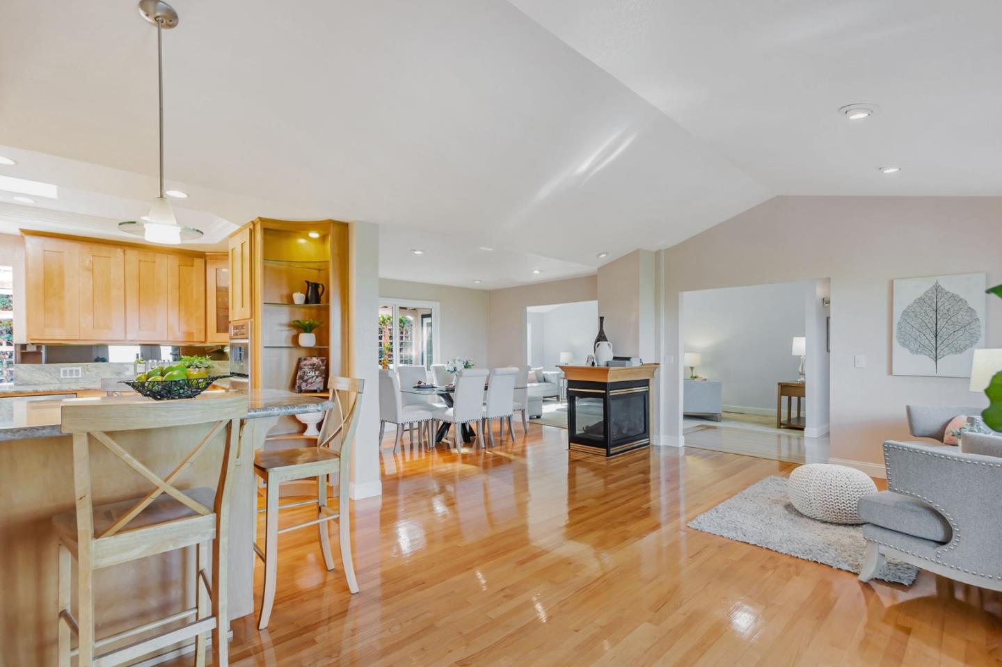 Detail Gallery Image 25 of 97 For 3449 Suncrest Ave, San Jose,  CA 95132 - 5 Beds | 2/1 Baths