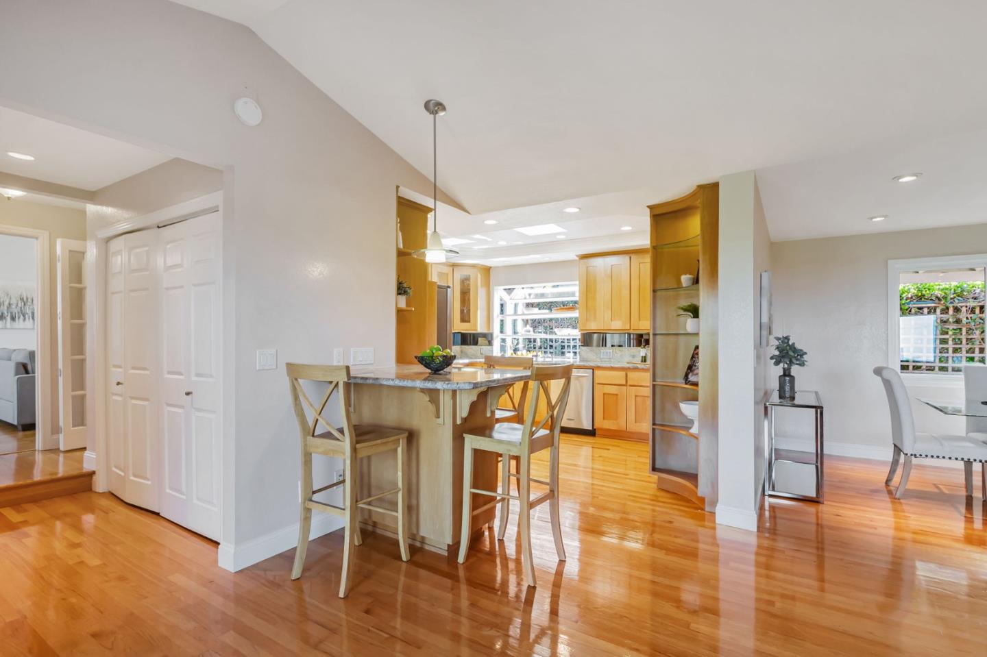 Detail Gallery Image 28 of 97 For 3449 Suncrest Ave, San Jose,  CA 95132 - 5 Beds | 2/1 Baths