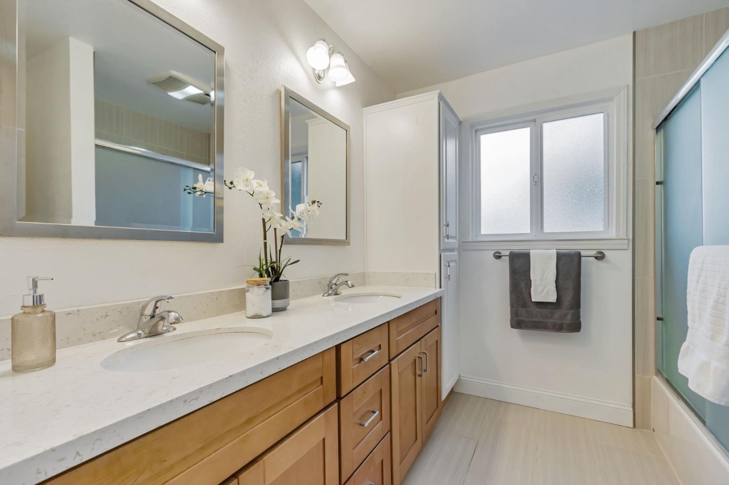 Detail Gallery Image 53 of 97 For 3449 Suncrest Ave, San Jose,  CA 95132 - 5 Beds | 2/1 Baths