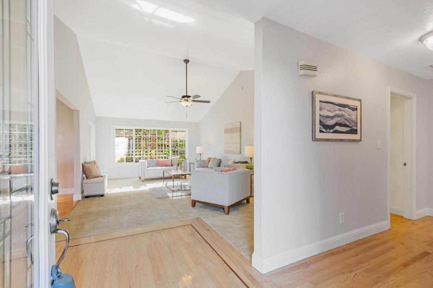 Detail Gallery Image 6 of 97 For 3449 Suncrest Ave, San Jose,  CA 95132 - 5 Beds | 2/1 Baths