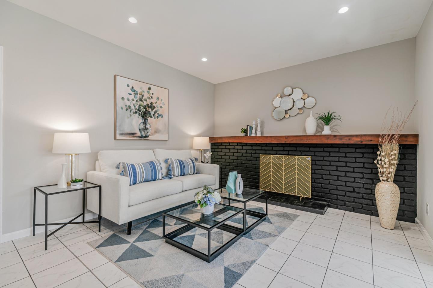 Detail Gallery Image 13 of 33 For 2489 Foxdale Dr, San Jose,  CA 95122 - 4 Beds | 2 Baths