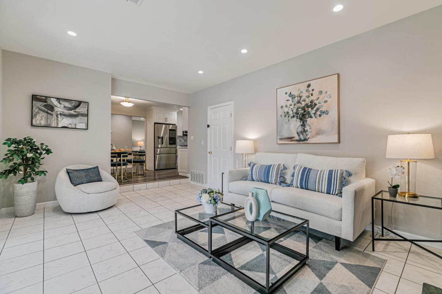 Detail Gallery Image 14 of 33 For 2489 Foxdale Dr, San Jose,  CA 95122 - 4 Beds | 2 Baths