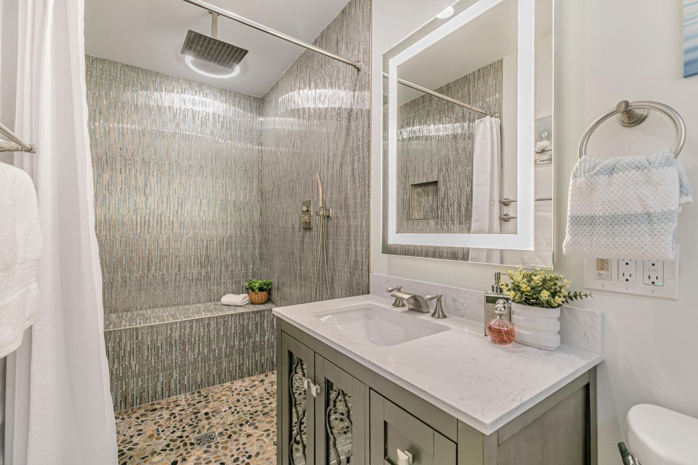 Detail Gallery Image 17 of 33 For 2489 Foxdale Dr, San Jose,  CA 95122 - 4 Beds | 2 Baths
