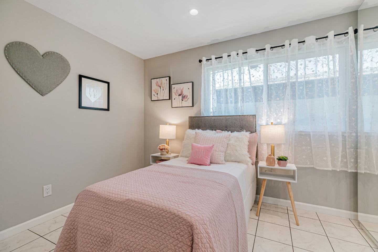Detail Gallery Image 21 of 33 For 2489 Foxdale Dr, San Jose,  CA 95122 - 4 Beds | 2 Baths