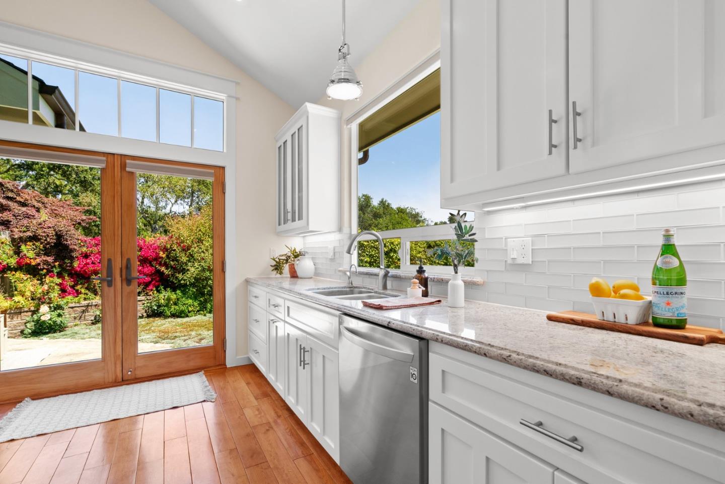 Detail Gallery Image 12 of 54 For 3030 Haas Dr, Aptos,  CA 95003 - 3 Beds | 3/1 Baths