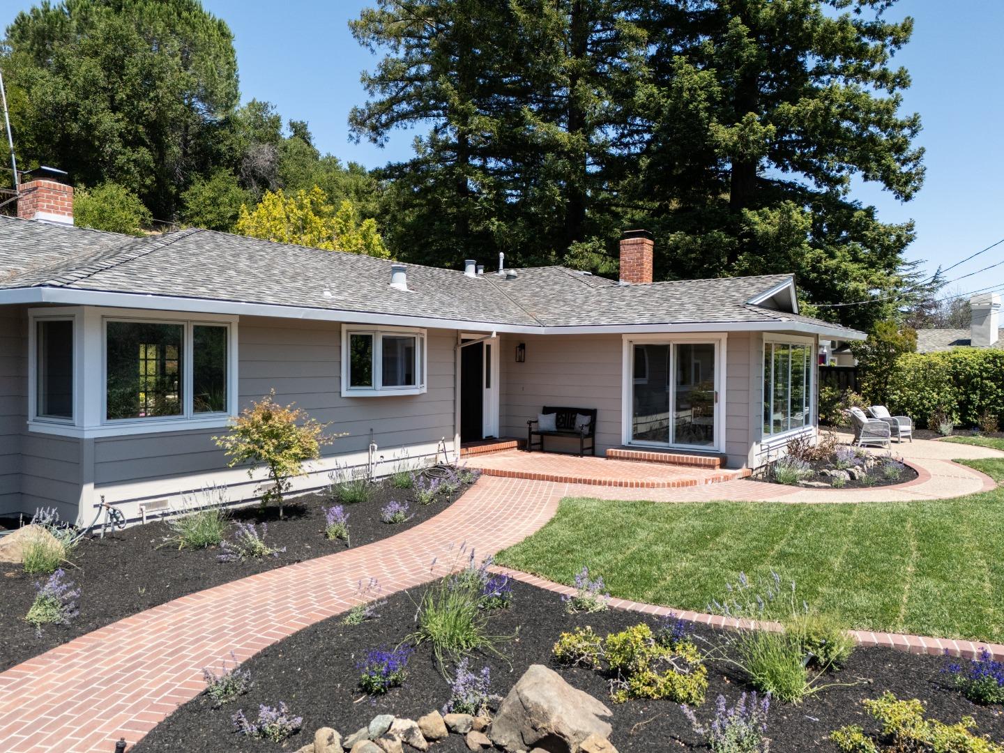 Detail Gallery Image 5 of 36 For 348 Costello Dr, Los Altos,  CA 94024 - 3 Beds | 2 Baths