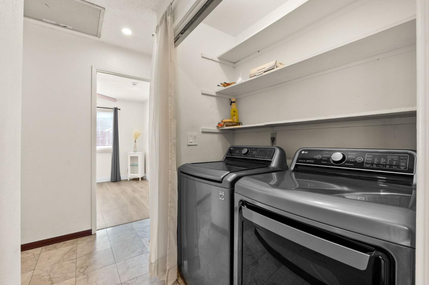 Detail Gallery Image 18 of 26 For 1014 Croyden Way, Manteca,  CA 95336 - 3 Beds | 2 Baths
