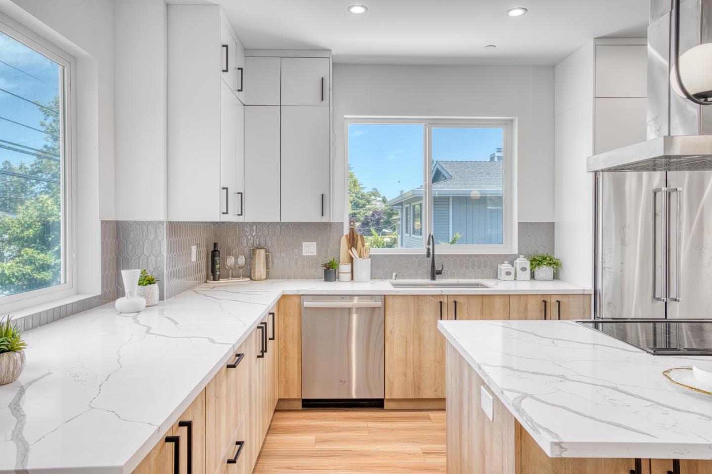 Detail Gallery Image 13 of 48 For 1945 Park Ave #1,  San Jose,  CA 95126 - 4 Beds | 3 Baths