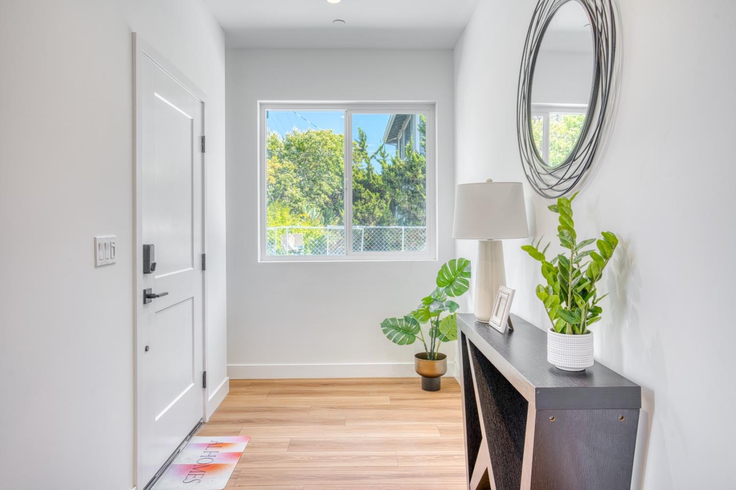 Detail Gallery Image 3 of 48 For 1945 Park Ave #1,  San Jose,  CA 95126 - 4 Beds | 3 Baths