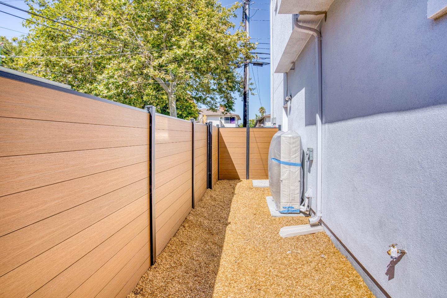 Detail Gallery Image 39 of 48 For 1945 Park Ave #1,  San Jose,  CA 95126 - 4 Beds | 3 Baths