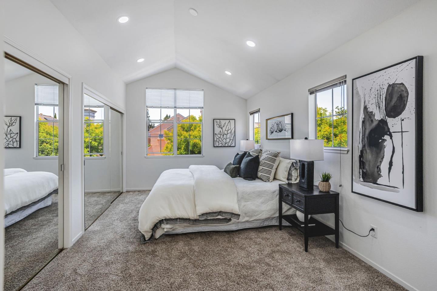 Detail Gallery Image 18 of 65 For 103 Whits Rd, Mountain View,  CA 94040 - 3 Beds | 2/1 Baths