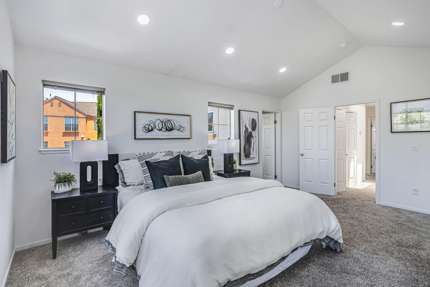 Detail Gallery Image 19 of 65 For 103 Whits Rd, Mountain View,  CA 94040 - 3 Beds | 2/1 Baths