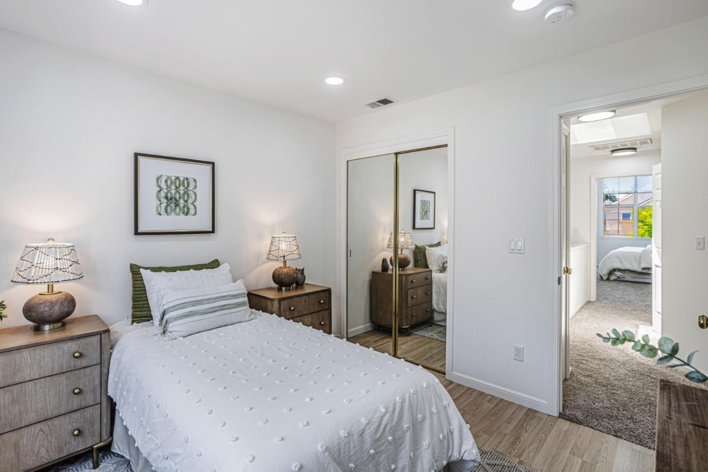 Detail Gallery Image 24 of 65 For 103 Whits Rd, Mountain View,  CA 94040 - 3 Beds | 2/1 Baths