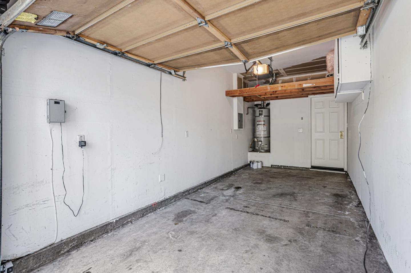 Detail Gallery Image 33 of 65 For 103 Whits Rd, Mountain View,  CA 94040 - 3 Beds | 2/1 Baths