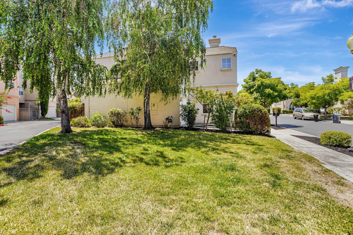 Detail Gallery Image 39 of 65 For 103 Whits Rd, Mountain View,  CA 94040 - 3 Beds | 2/1 Baths