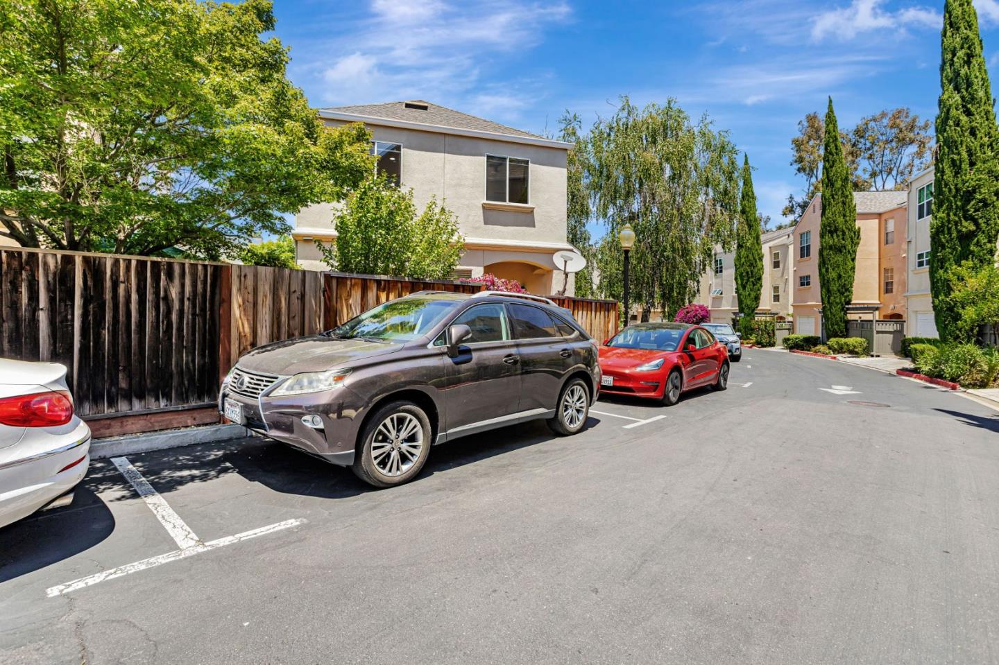 Detail Gallery Image 42 of 65 For 103 Whits Rd, Mountain View,  CA 94040 - 3 Beds | 2/1 Baths