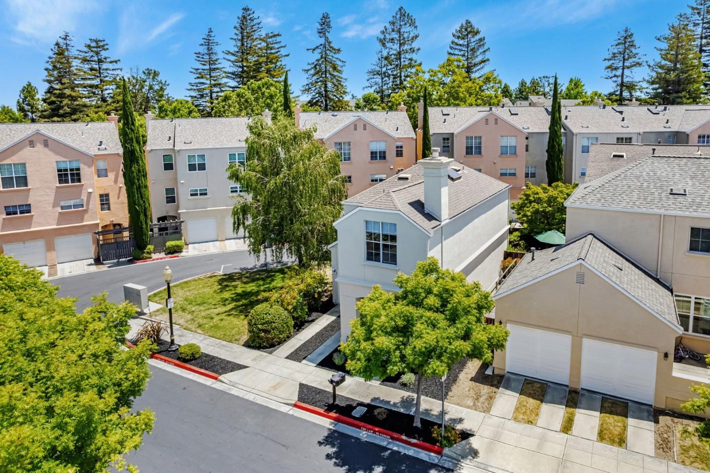 Detail Gallery Image 54 of 65 For 103 Whits Rd, Mountain View,  CA 94040 - 3 Beds | 2/1 Baths