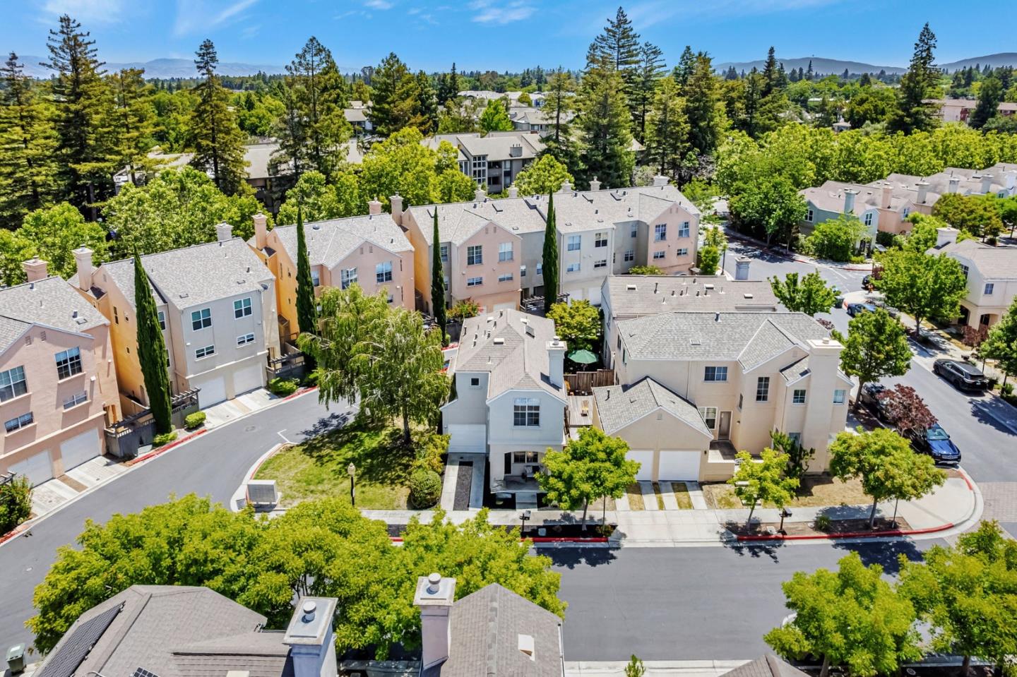 Detail Gallery Image 56 of 65 For 103 Whits Rd, Mountain View,  CA 94040 - 3 Beds | 2/1 Baths