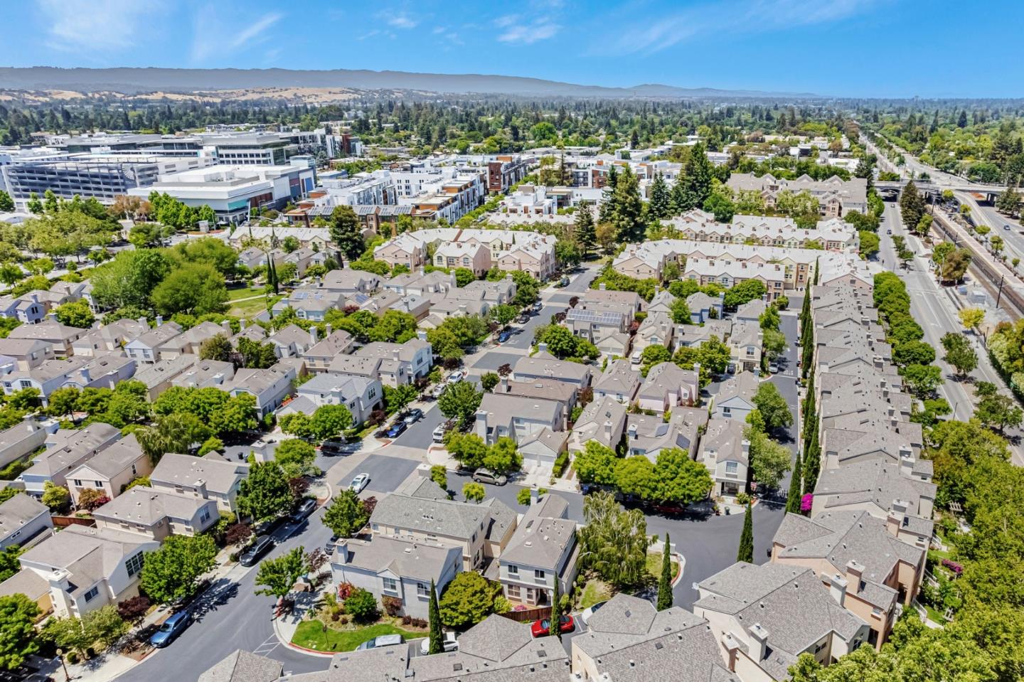 Detail Gallery Image 61 of 65 For 103 Whits Rd, Mountain View,  CA 94040 - 3 Beds | 2/1 Baths