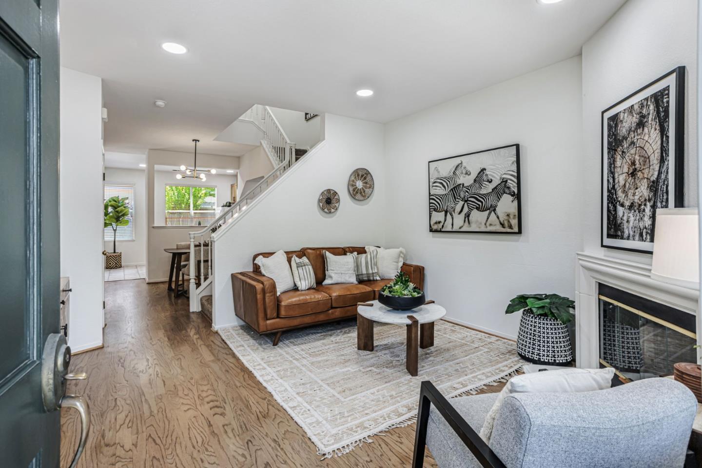 Detail Gallery Image 7 of 65 For 103 Whits Rd, Mountain View,  CA 94040 - 3 Beds | 2/1 Baths