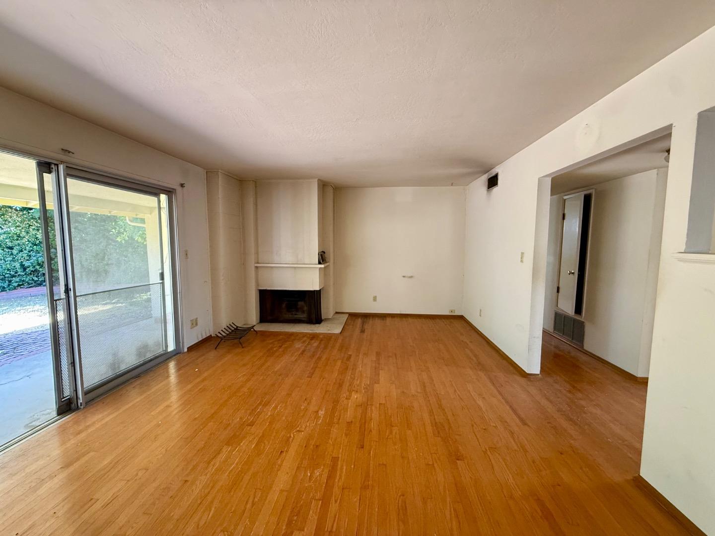 Detail Gallery Image 10 of 18 For 1775 Donna Ln, San Jose,  CA 95124 - 3 Beds | 2 Baths