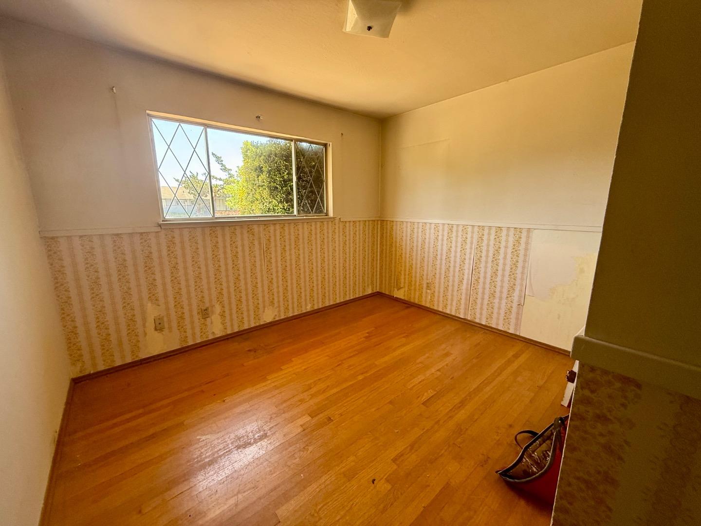 Detail Gallery Image 8 of 18 For 1775 Donna Ln, San Jose,  CA 95124 - 3 Beds | 2 Baths