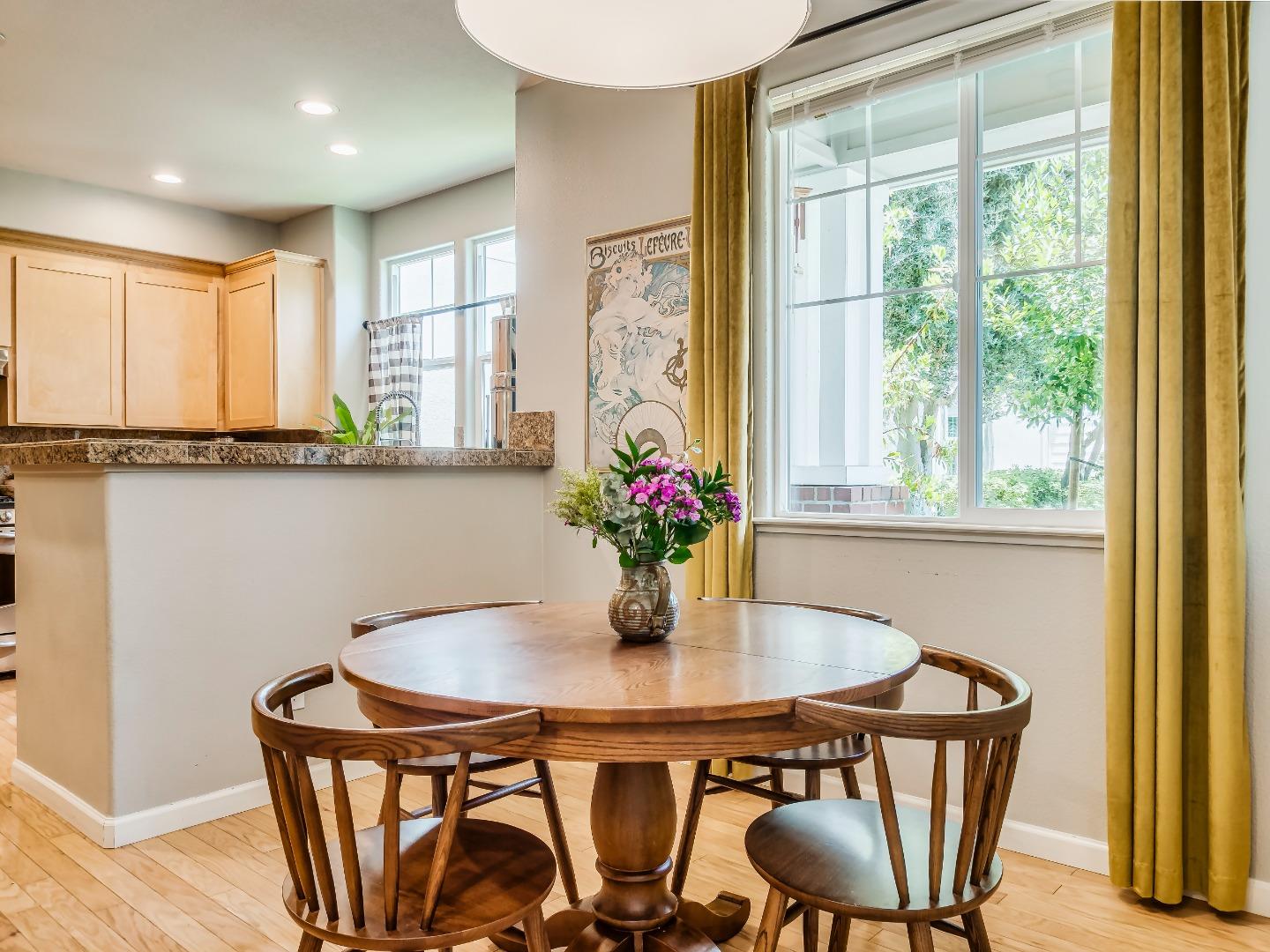 Detail Gallery Image 10 of 36 For 140 Sarafina Way, Gilroy,  CA 95020 - 3 Beds | 2/1 Baths