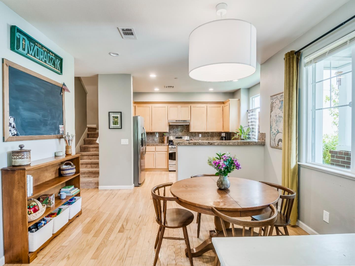 Detail Gallery Image 11 of 36 For 140 Sarafina Way, Gilroy,  CA 95020 - 3 Beds | 2/1 Baths