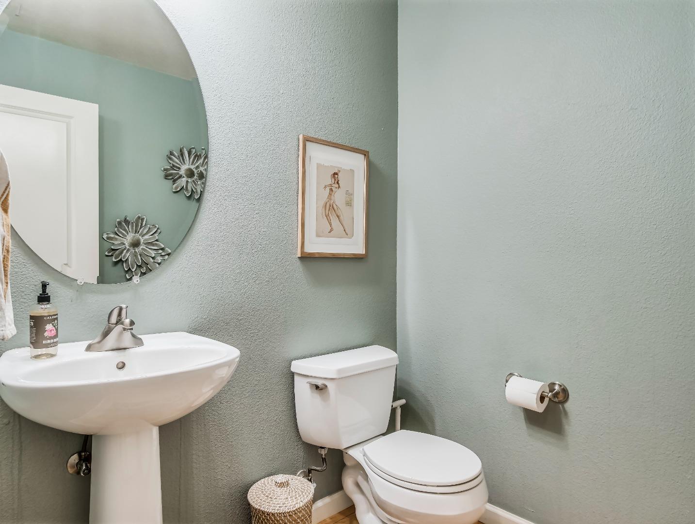 Detail Gallery Image 15 of 36 For 140 Sarafina Way, Gilroy,  CA 95020 - 3 Beds | 2/1 Baths