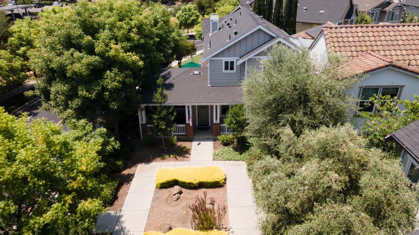 Detail Gallery Image 31 of 36 For 140 Sarafina Way, Gilroy,  CA 95020 - 3 Beds | 2/1 Baths