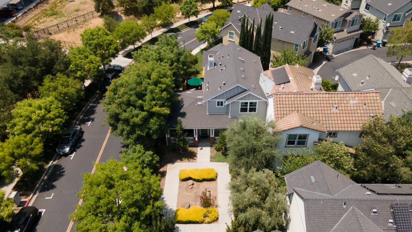 Detail Gallery Image 32 of 36 For 140 Sarafina Way, Gilroy,  CA 95020 - 3 Beds | 2/1 Baths