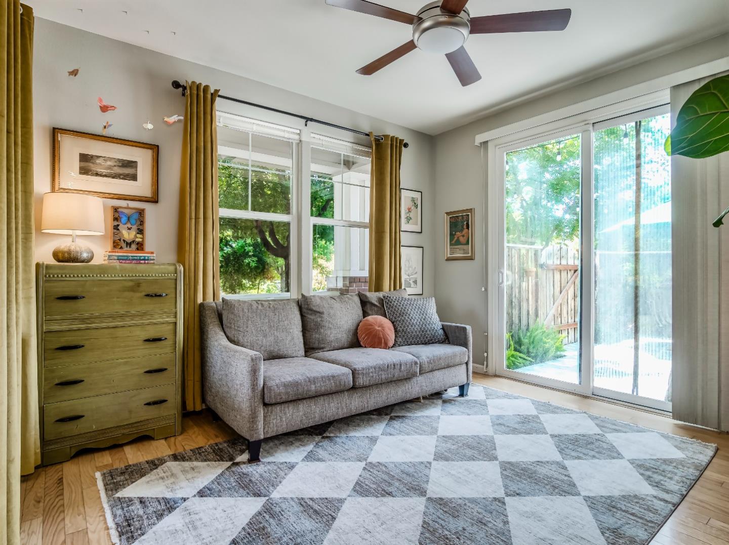 Detail Gallery Image 5 of 36 For 140 Sarafina Way, Gilroy,  CA 95020 - 3 Beds | 2/1 Baths