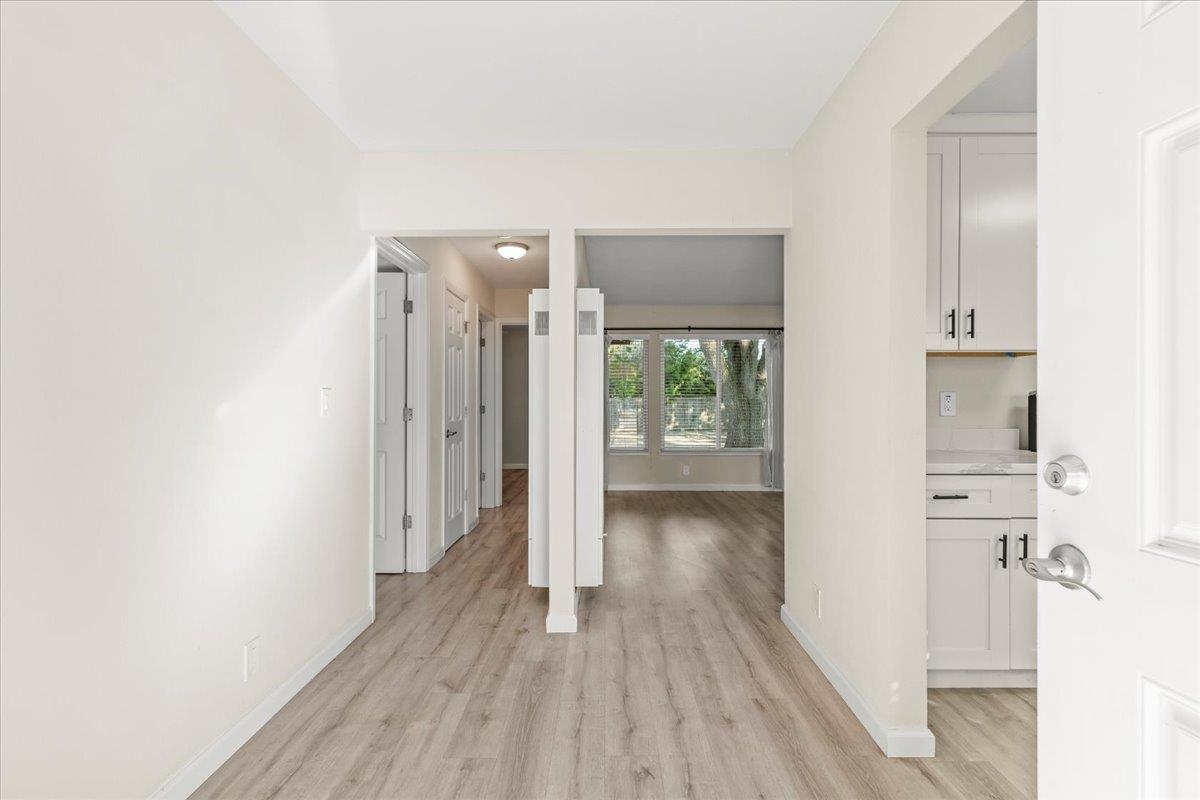 Detail Gallery Image 12 of 31 For 1364 Saratoga Ave, San Jose,  CA 95129 - 3 Beds | 1 Baths