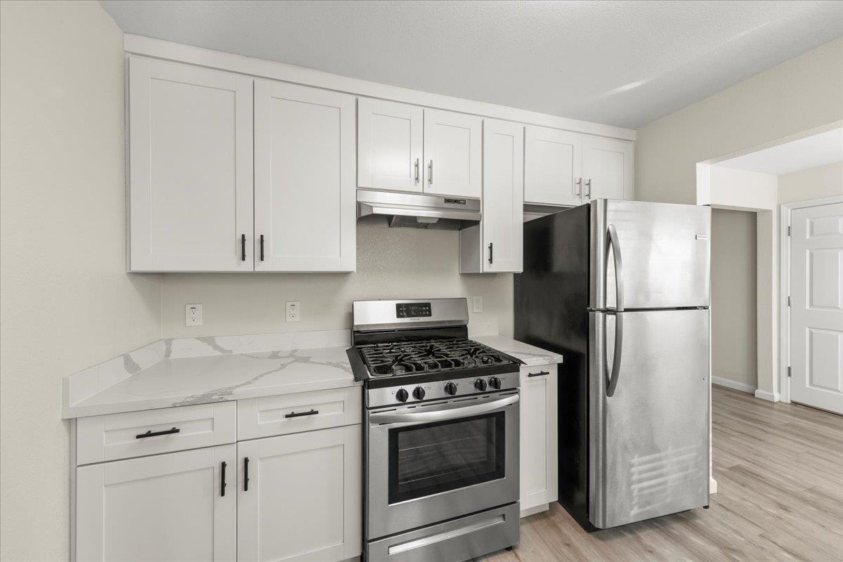 Detail Gallery Image 5 of 31 For 1364 Saratoga Ave, San Jose,  CA 95129 - 3 Beds | 1 Baths