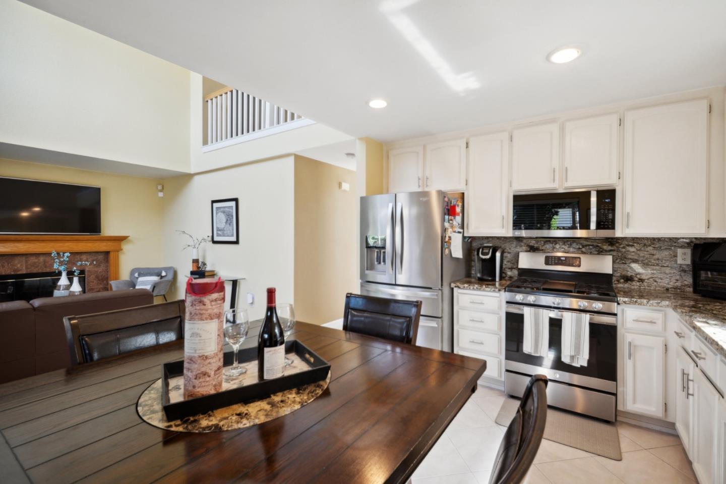 Detail Gallery Image 10 of 39 For 2555 Britt Way, San Jose,  CA 95148 - 4 Beds | 2/1 Baths