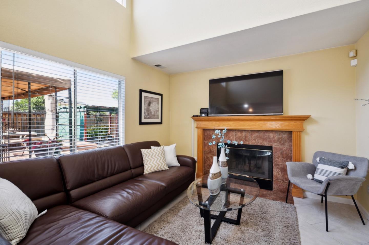Detail Gallery Image 12 of 39 For 2555 Britt Way, San Jose,  CA 95148 - 4 Beds | 2/1 Baths