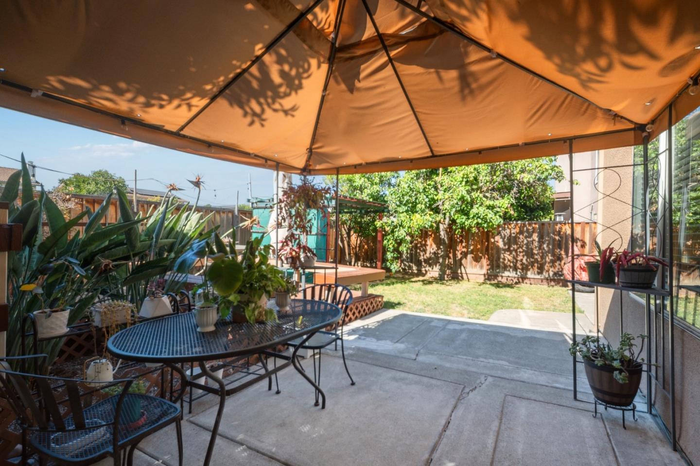 Detail Gallery Image 22 of 39 For 2555 Britt Way, San Jose,  CA 95148 - 4 Beds | 2/1 Baths