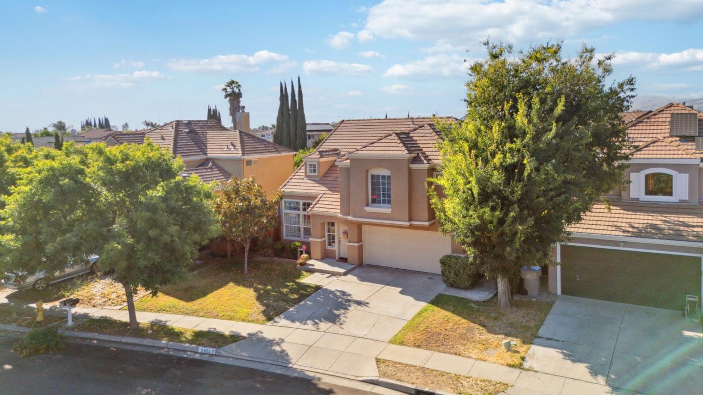 Detail Gallery Image 25 of 39 For 2555 Britt Way, San Jose,  CA 95148 - 4 Beds | 2/1 Baths