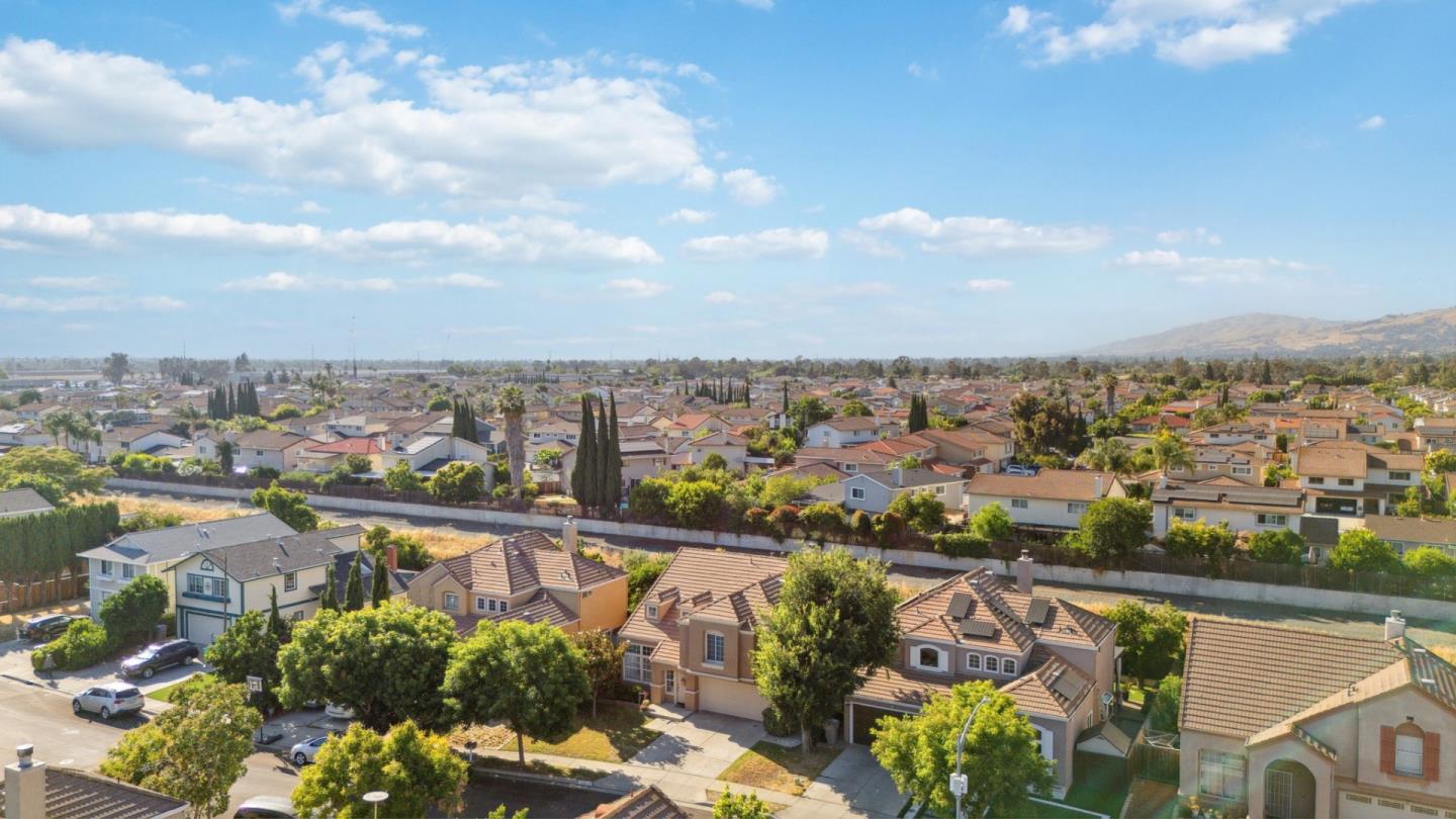 Detail Gallery Image 28 of 39 For 2555 Britt Way, San Jose,  CA 95148 - 4 Beds | 2/1 Baths